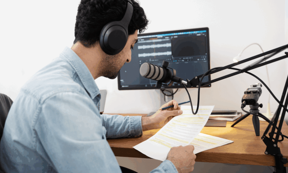 the-power-of-audio-to-text-tools:-turning-spoken-words-into-written-gold