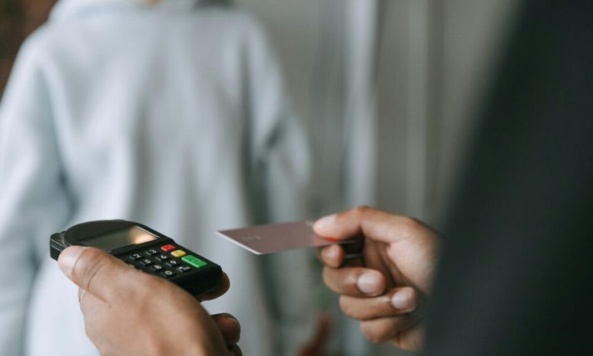 payment-links-vs-traditional-invoices-–-which-is-better?