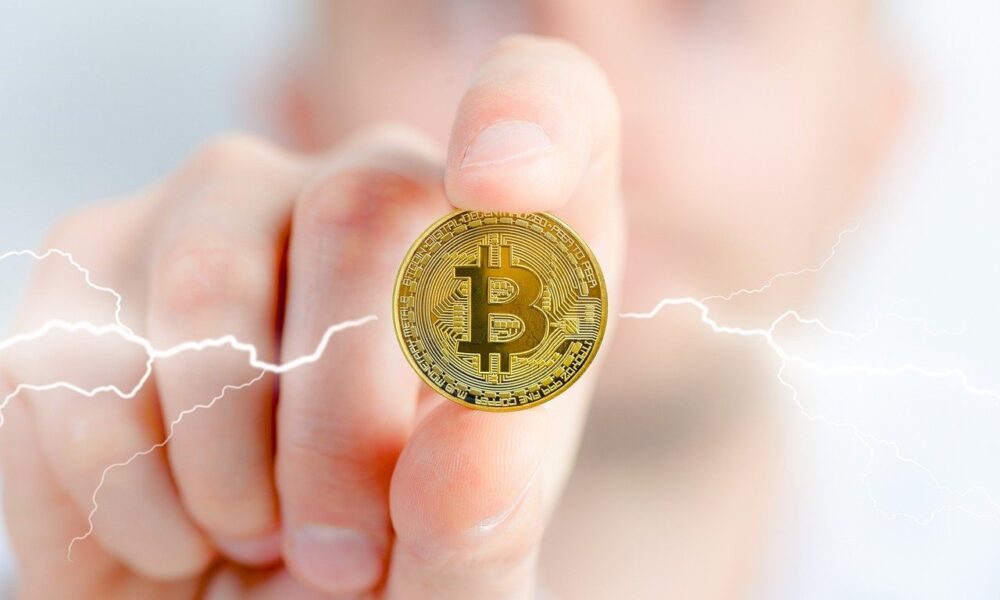 the-average-user-holds-$3,560-in-crypto:-are-you-protecting-it-properly?